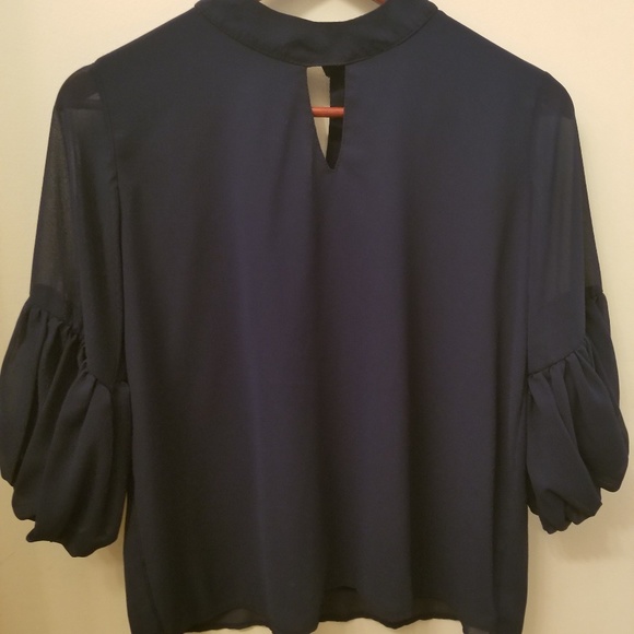 Top - Picture 2 of 2